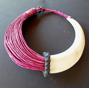 DRAMATIC AFRICAN COLLAR